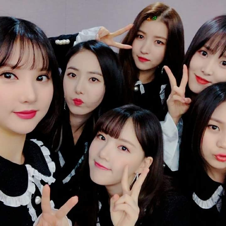 애