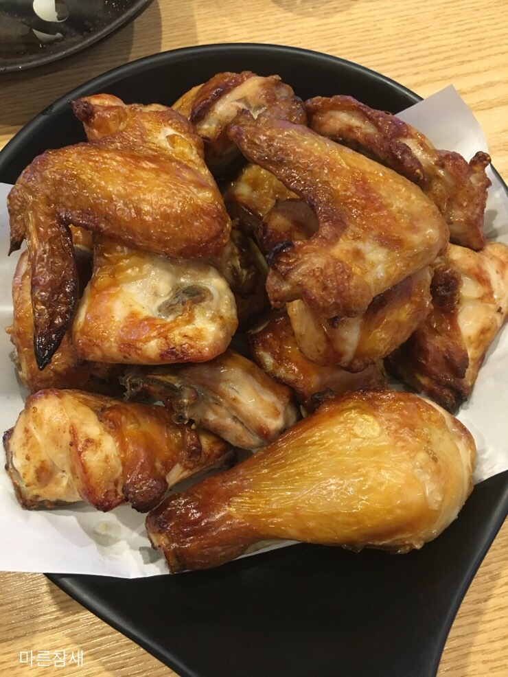 아 치킨시킬까 말까.