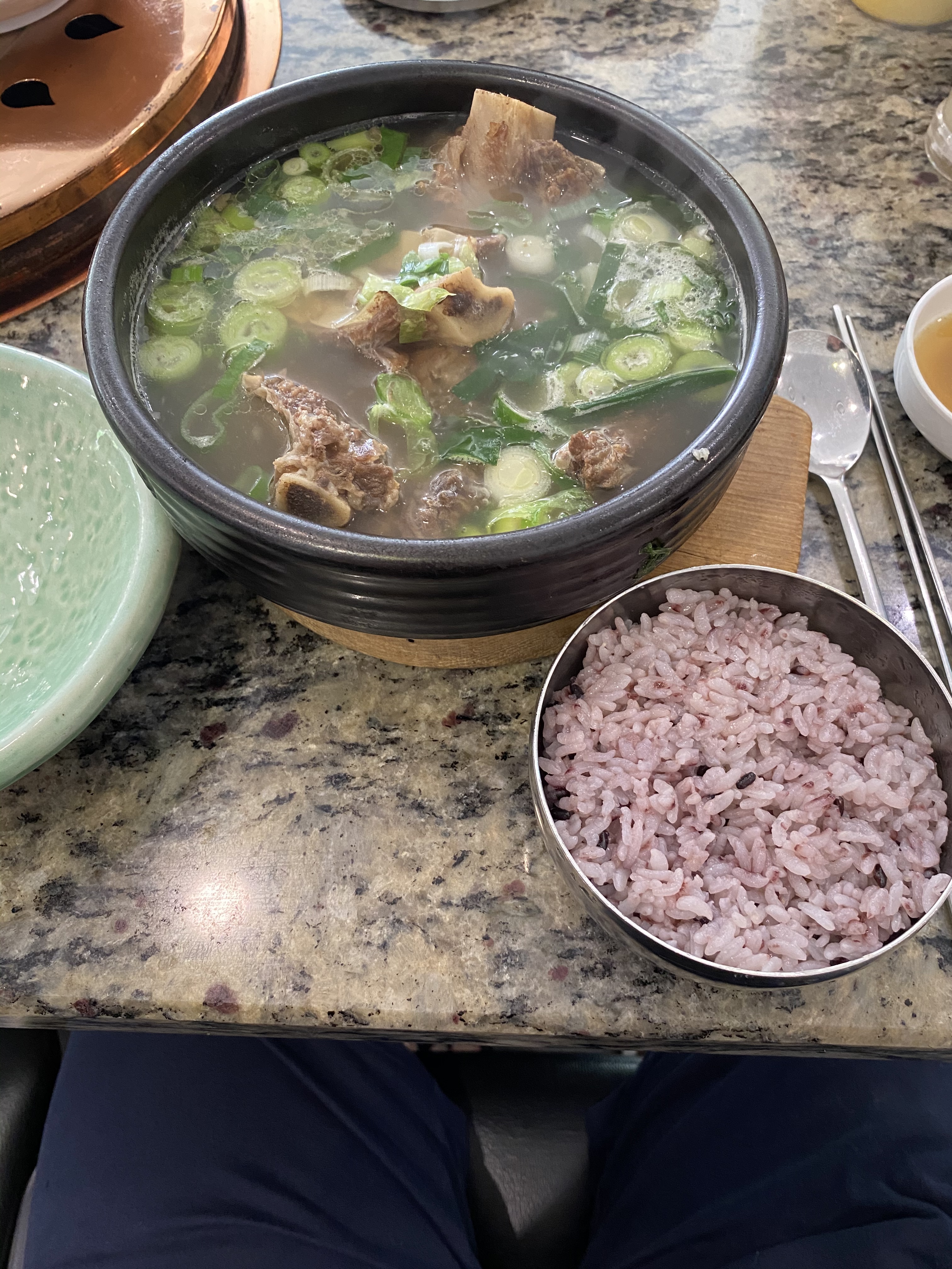 우리동네엔 진짜 한국 남바완 찍는 갈비탕이 있어. :: 웃긴대학 대기자료 우리동네엔 진짜 한국 남바완 찍는 갈비탕이 있어.